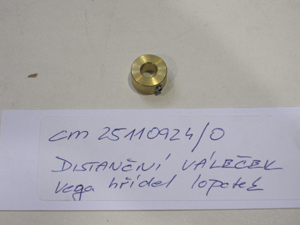 Spacer roller Vega blade shaft