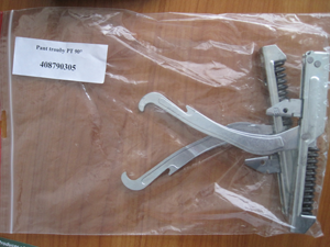 Oven door hinge for KSPT, CF